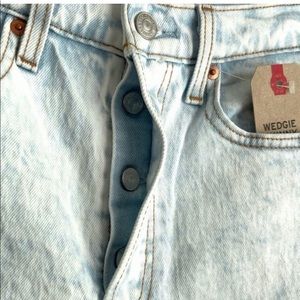 Levi’s Wedgie Icon Fit High Waist Rise Skinny Clean Wash Denim Jeans 30